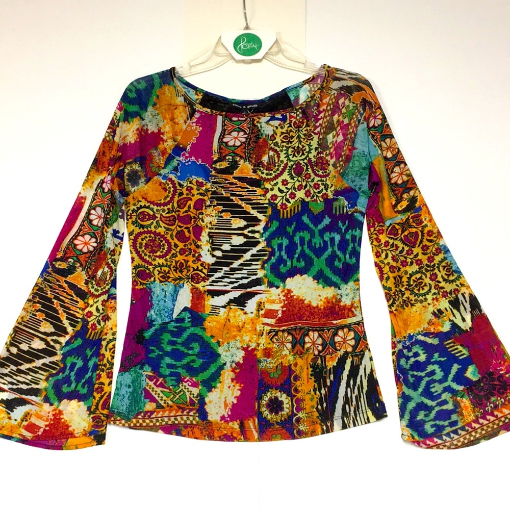 NWT Mulitcolor top with bell sleeves :: M